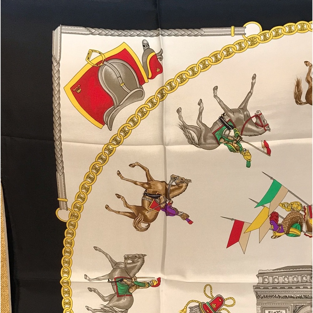 CELINE Silk Scarf in Box 😍🔥🐴 - Picture 13 of 17